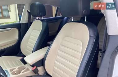 Купе Volkswagen CC / Passat CC 2012 в 
