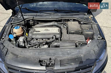 Купе Volkswagen CC / Passat CC 2013 в 