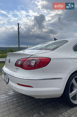 Купе Volkswagen CC / Passat CC 2011 в 
