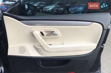 Купе Volkswagen CC / Passat CC 2010 в 