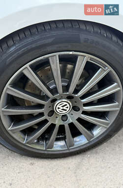 Купе Volkswagen CC / Passat CC 2012 в 
