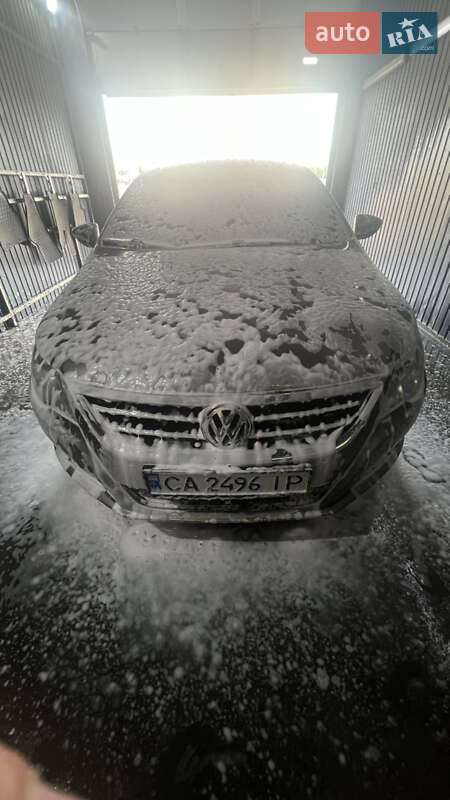 Купе Volkswagen CC / Passat CC 2010 в Золотоноше