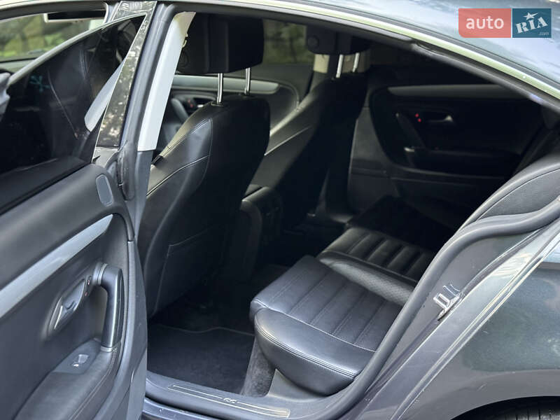 Купе Volkswagen CC / Passat CC 2012 в Сарнах