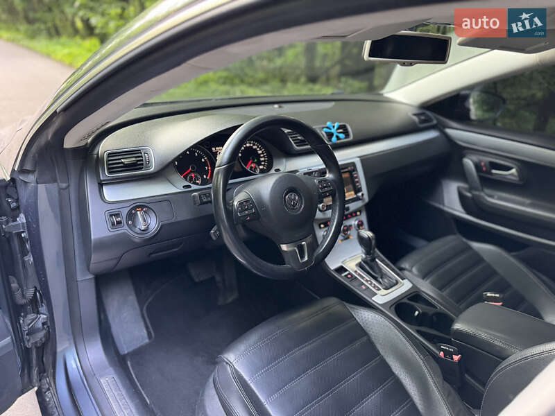 Купе Volkswagen CC / Passat CC 2012 в Сарнах