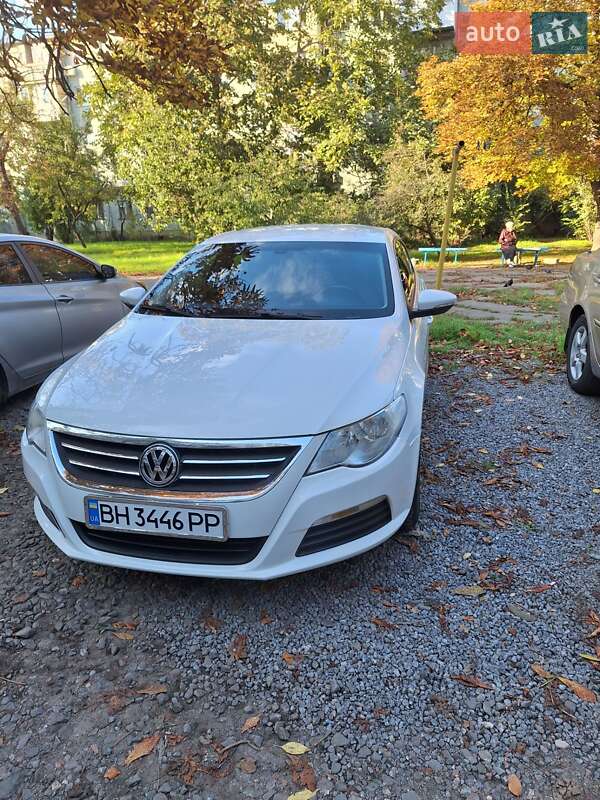 Купе Volkswagen CC / Passat CC 2010 в 