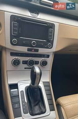 Купе Volkswagen CC / Passat CC 2014 в 