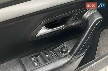 Купе Volkswagen CC / Passat CC 2013 в 