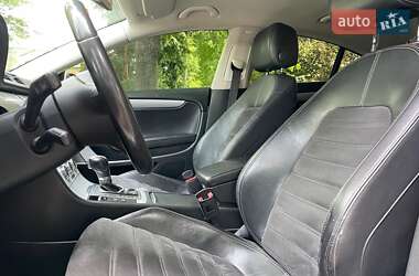 Купе Volkswagen CC / Passat CC 2013 в 