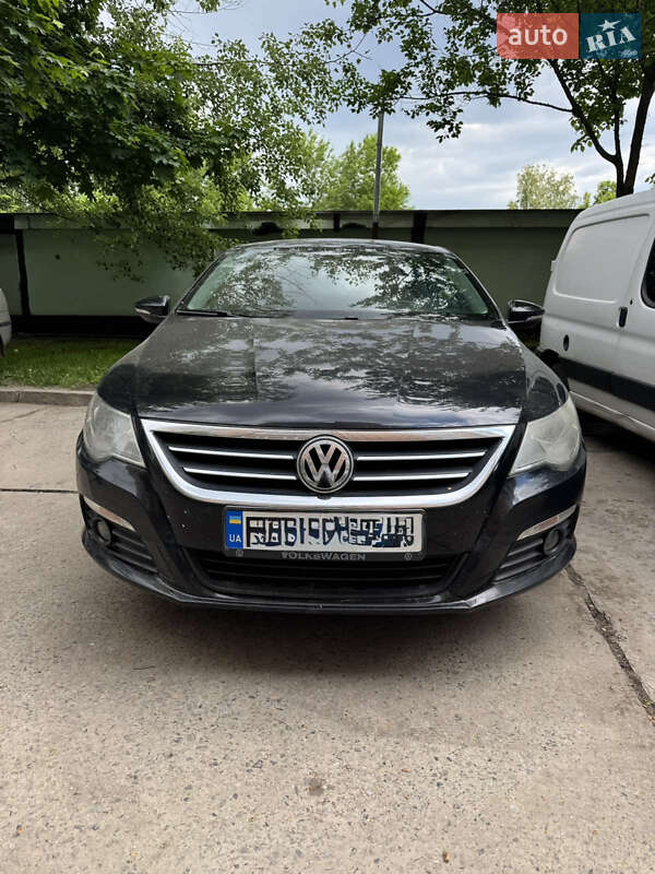 Купе Volkswagen CC / Passat CC 2010 в 
