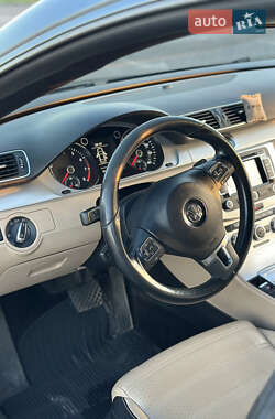 Купе Volkswagen CC / Passat CC 2013 в 