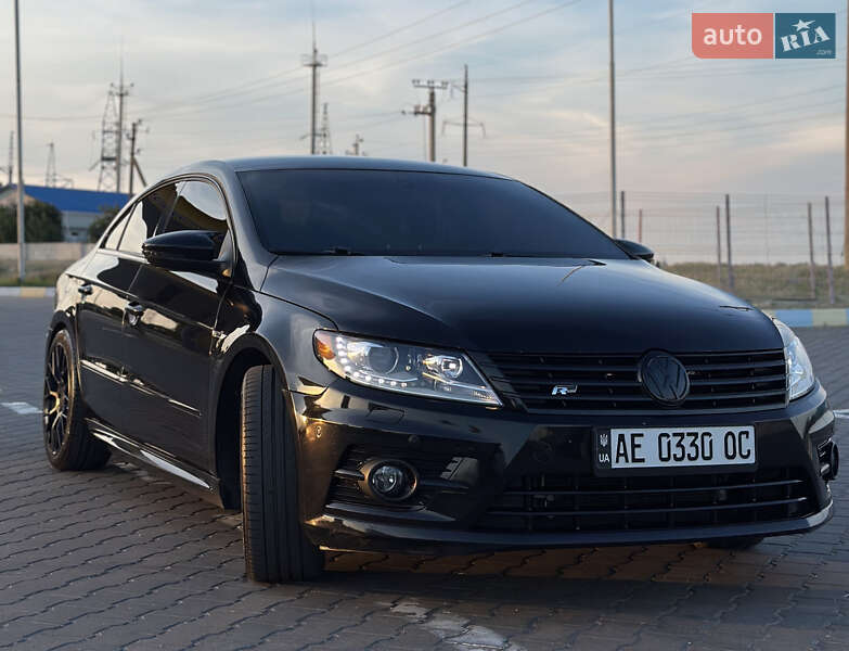 Купе Volkswagen CC / Passat CC 2013 в 