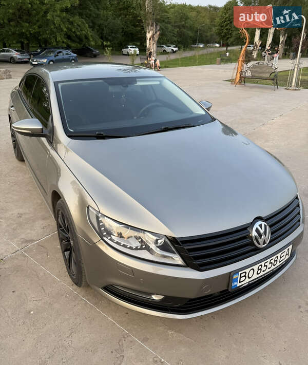 Купе Volkswagen CC / Passat CC 2013 в 