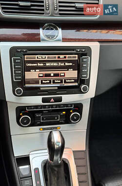 Купе Volkswagen CC / Passat CC 2012 в 