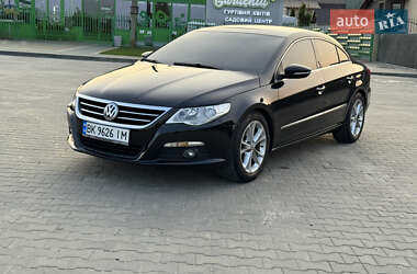 Купе Volkswagen CC / Passat CC 2012 в 