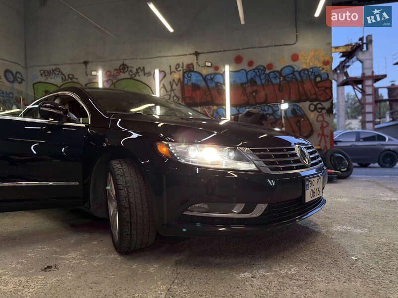 Купе Volkswagen CC / Passat CC 2012 в Львове