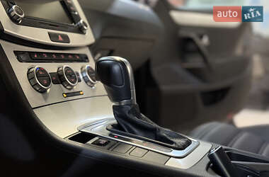 Купе Volkswagen CC / Passat CC 2012 в 