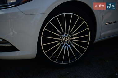 Купе Volkswagen CC / Passat CC 2016 в 
