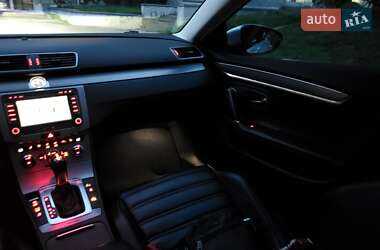 Купе Volkswagen CC / Passat CC 2013 в 