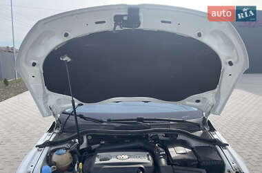 Купе Volkswagen CC / Passat CC 2016 в 