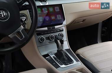 Купе Volkswagen CC / Passat CC 2012 в 