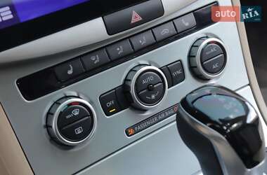 Купе Volkswagen CC / Passat CC 2012 в 