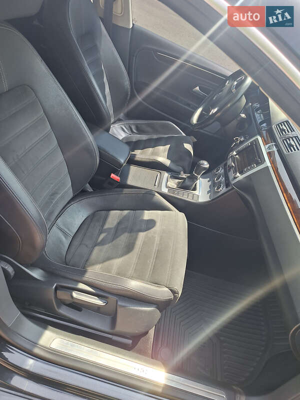 Купе Volkswagen CC / Passat CC 2014 в Славянске