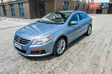 Купе Volkswagen CC / Passat CC 2009 в 