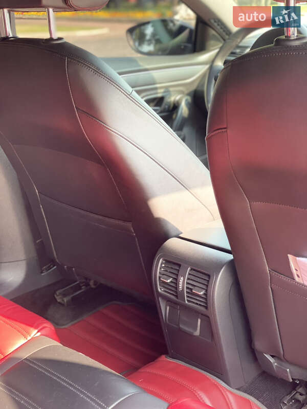 Купе Volkswagen CC / Passat CC 2012 в Тростянце
