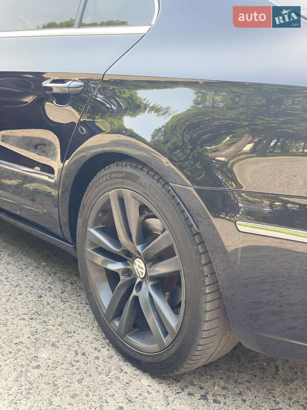 Купе Volkswagen CC / Passat CC 2012 в Тростянце