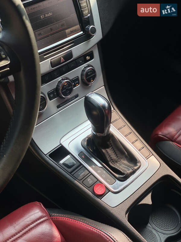 Купе Volkswagen CC / Passat CC 2012 в Тростянце