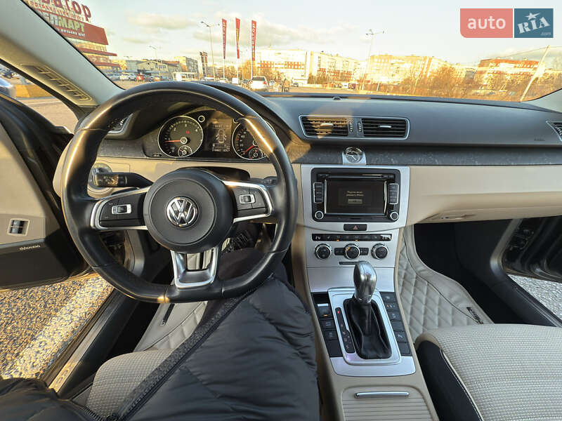 Купе Volkswagen CC / Passat CC 2014 в Чернівцях
