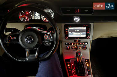 Купе Volkswagen CC / Passat CC 2014 в 