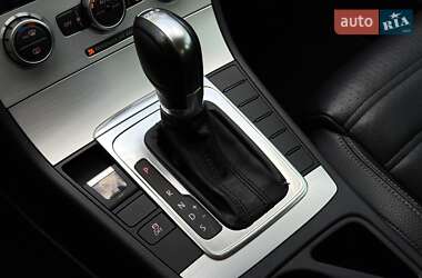 Купе Volkswagen CC / Passat CC 2012 в 