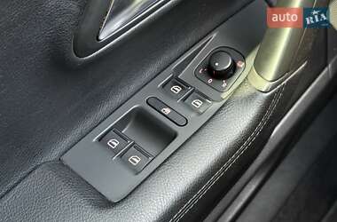 Купе Volkswagen CC / Passat CC 2012 в 
