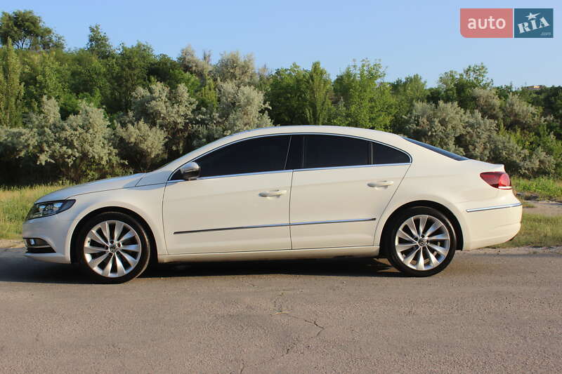 Купе Volkswagen CC / Passat CC 2014 в Дніпрі