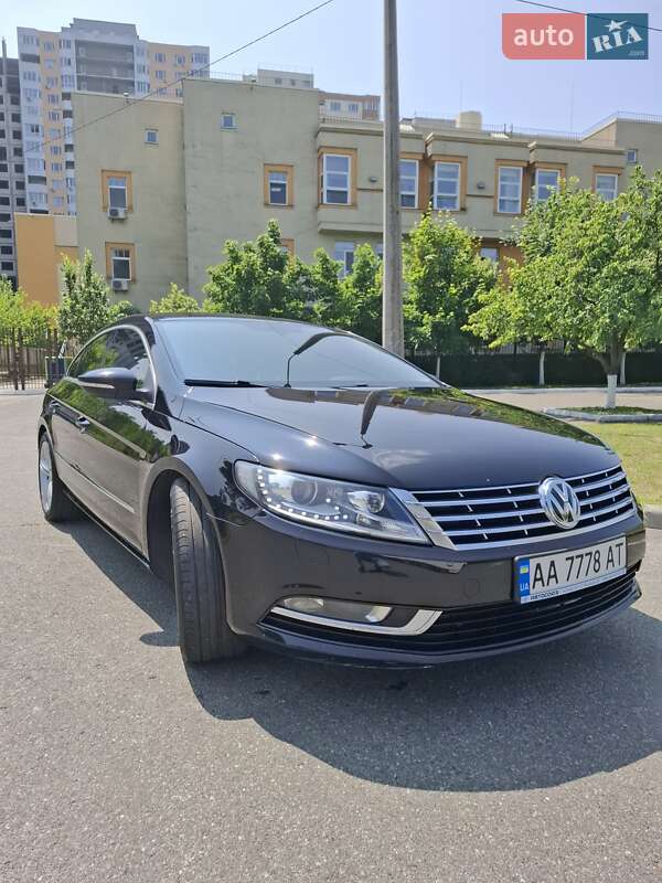 Купе Volkswagen CC / Passat CC 2013 в 