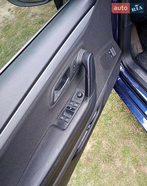 Купе Volkswagen CC / Passat CC 2013 в Львові