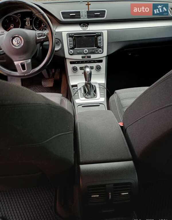 Купе Volkswagen CC / Passat CC 2013 в Львові