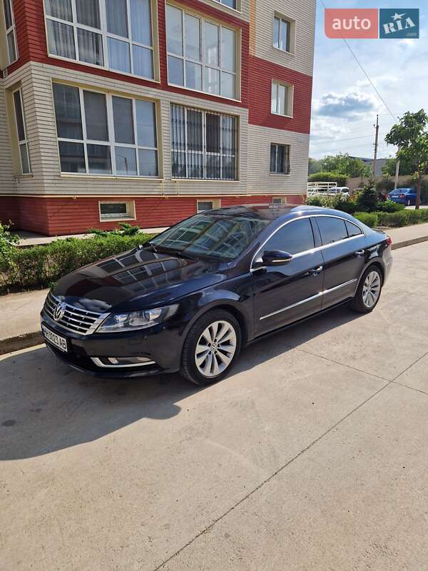 Купе Volkswagen CC / Passat CC 2012 в 