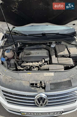 Купе Volkswagen CC / Passat CC 2013 в 