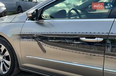 Купе Volkswagen CC / Passat CC 2009 в 
