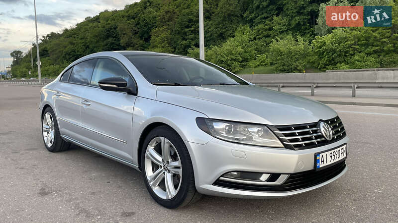 Купе Volkswagen CC / Passat CC 2012 в Києві