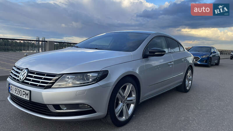 Купе Volkswagen CC / Passat CC 2012 в Києві
