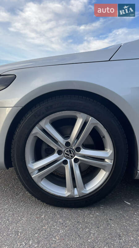 Купе Volkswagen CC / Passat CC 2012 в Києві