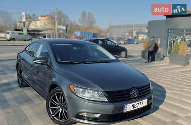 Купе Volkswagen CC / Passat CC 2012 в 