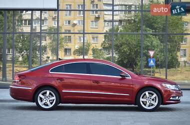 Купе Volkswagen CC / Passat CC 2013 в 