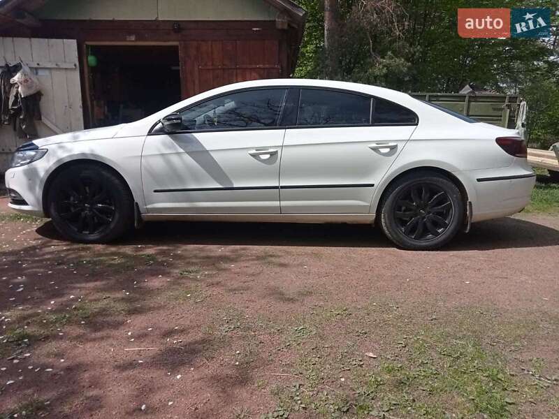Купе Volkswagen CC / Passat CC 2012 в Коростене