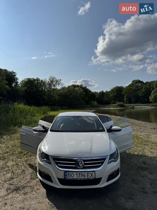 Купе Volkswagen CC / Passat CC 2011 в Тернополе