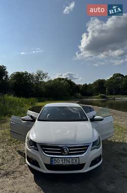 Купе Volkswagen CC / Passat CC 2011 в 