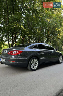 Купе Volkswagen CC / Passat CC 2011 в 